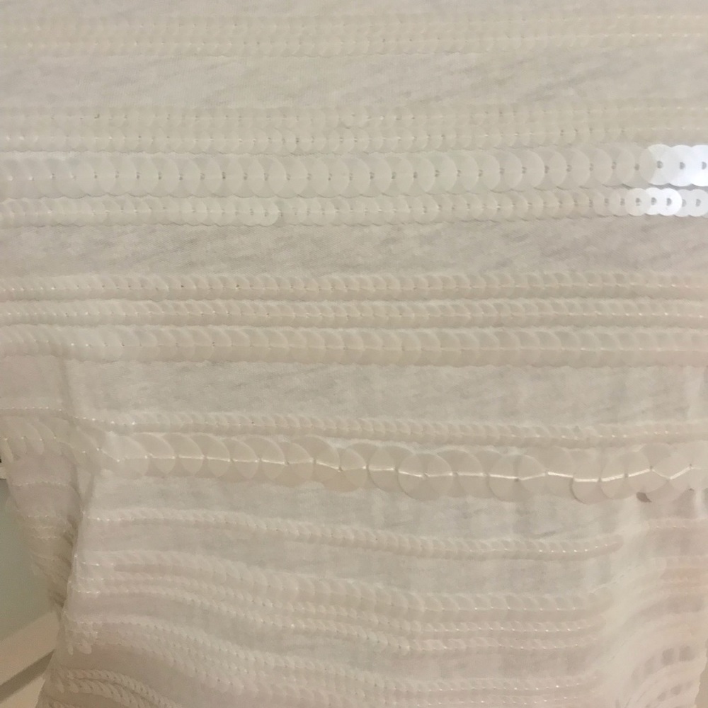 🌷BOGO🌷EUC- Ann Taylor- Sequined Cream Top - Picture 8 of 8